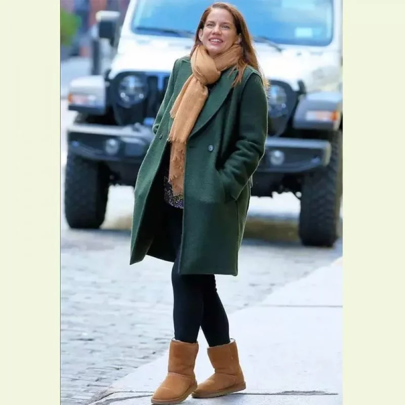 Anna Clumsky Inventing Anna Green Coat